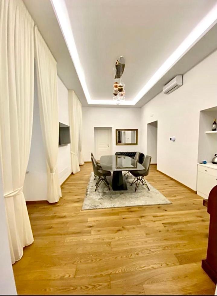 Downtown Napoli B&B - E Si Nun Canto Moro מראה חיצוני תמונה