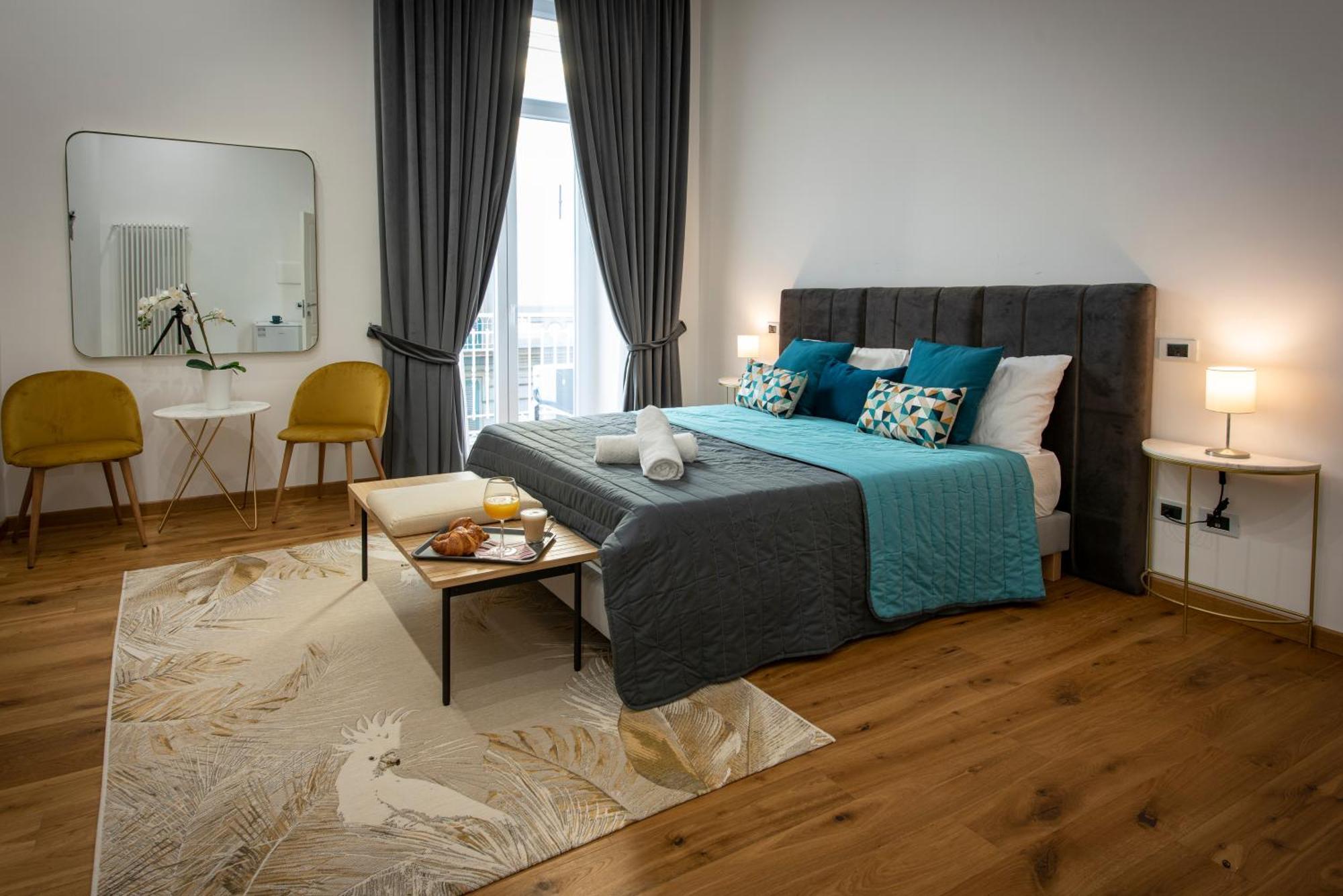 Downtown Napoli B&B - E Si Nun Canto Moro מראה חיצוני תמונה